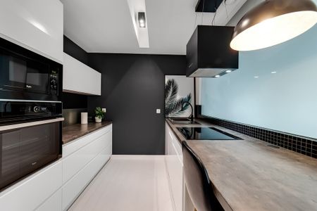 Bulwary Rzeszowskie, balkon, miejsce postojowe. - Photo 2