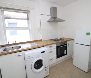 Portland Road - Photo 2