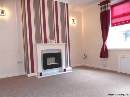 3 bedroom property to rent in Oldham - Photo 5