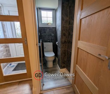 Haig Road, Orsett Heath - - Photo 2
