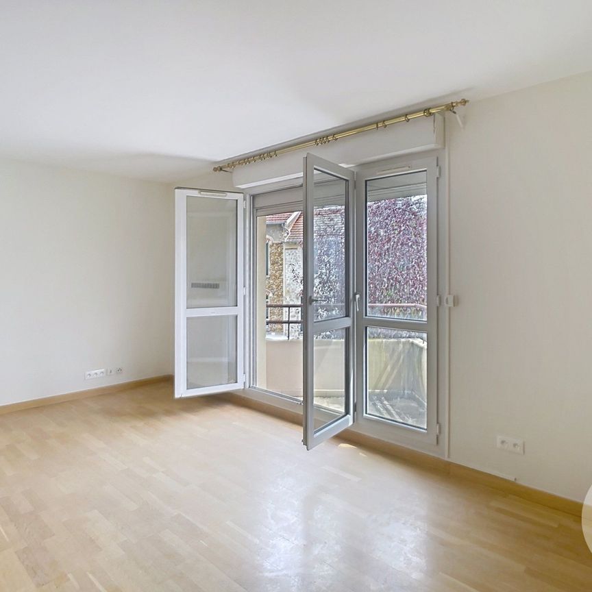 Location Appartement 5 pièces 91m² CREPY EN VALOIS 60800 - Photo 1