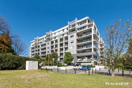 Glebe Park Living - Sunlit Apartment with Two Balconies & Premium... - Photo 5