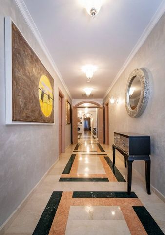 Luxury Villa for rent in Marbella, Andalusia - Photo 2