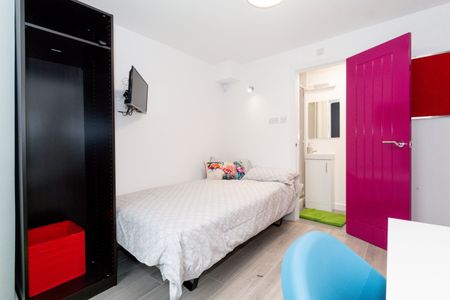 Room in a Shared House, Bigham Road, L6 - Photo 4