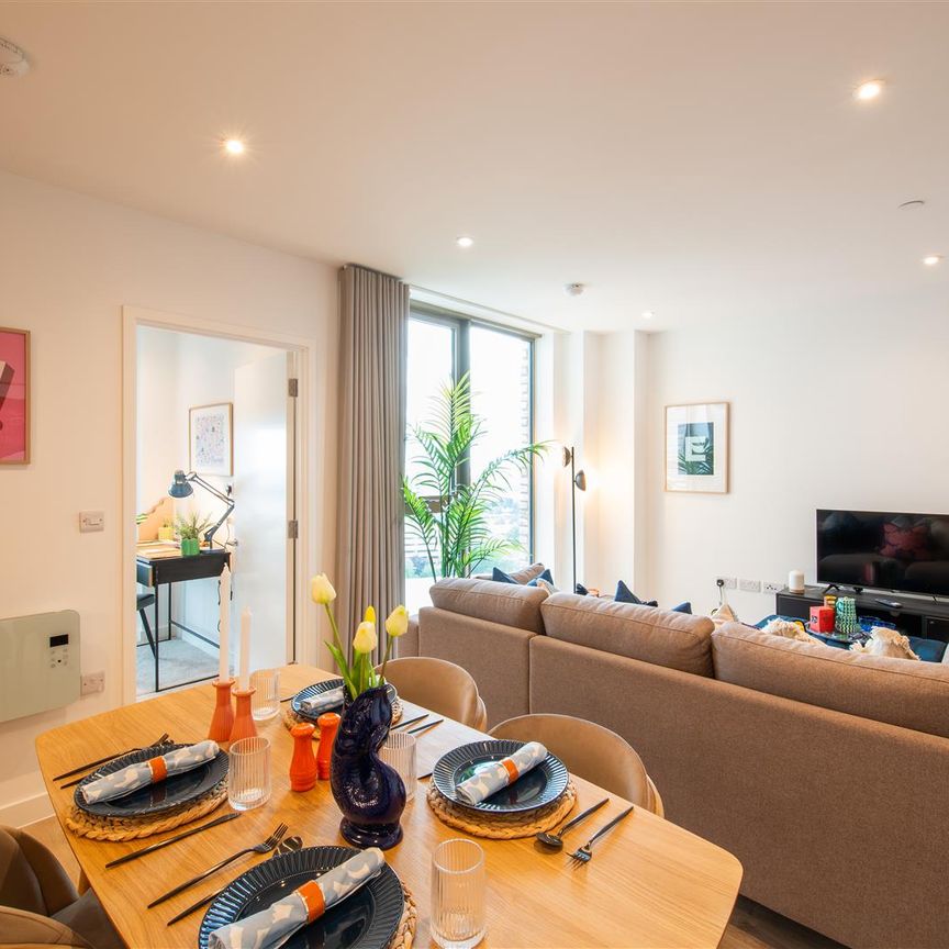 Eda, Salford Quays - Photo 1