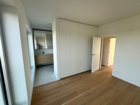 Instapklaar nieuwbouwappartement te huur in hartje Eeklo! - Photo 5