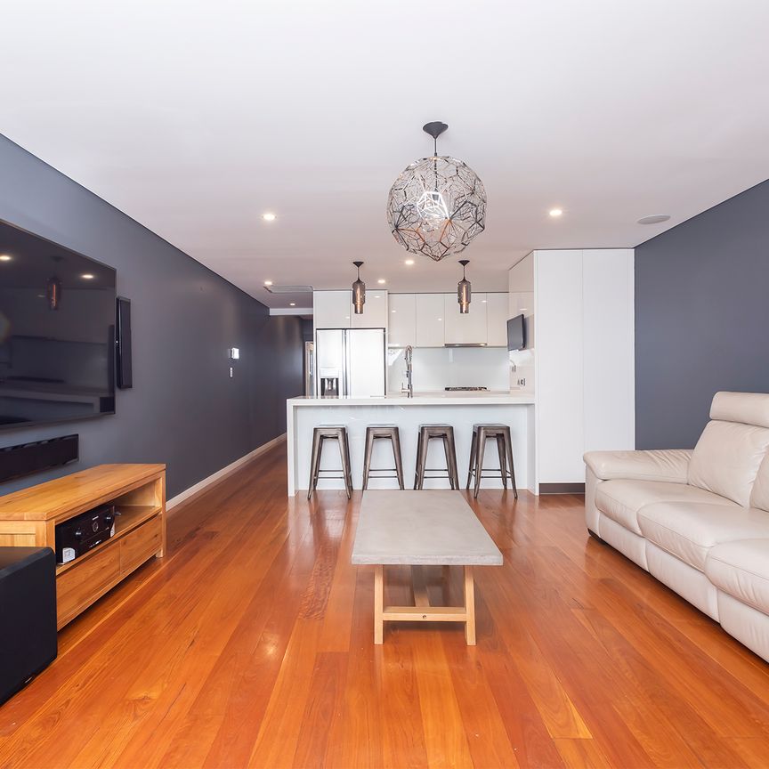 37 Trafalgar Street, Enmore NSW 2042 - House For Rent | Domain - Photo 1