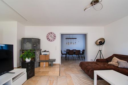 Moderne 3,5-Zimmer-Erdgeschoßwohnung mit großem Garten - Photo 2