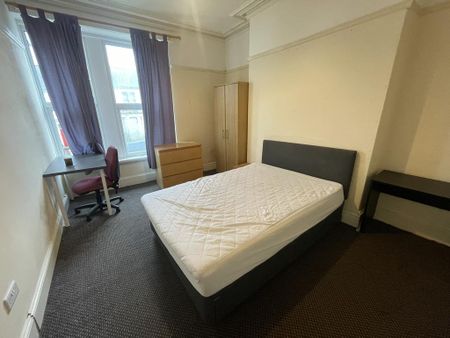 4 bedroom house share to rent - Photo 4