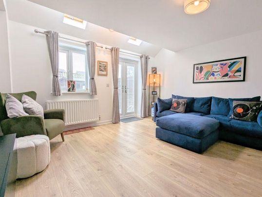 2 bedroom detached house to rent - Photo 1