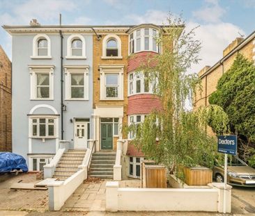 St Leonard's Road, KT6, London - Photo 3