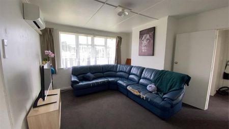 Spacious Home for Rent - Otangarei - Photo 5