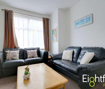 Coombe Road, Brighton, East Sussex, BN2 - Photo 2