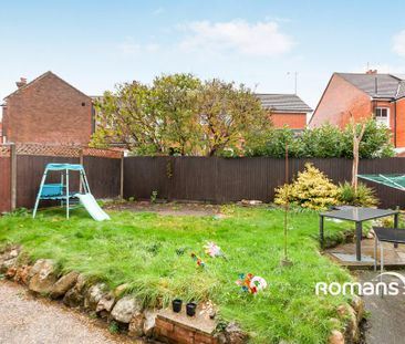 4 bedroom detached house to rent - Photo 1
