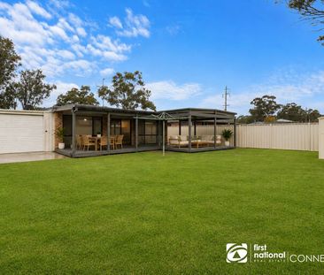 CHARMING FAMILY HOME IN CONVENIENT BLIGH PARK LOCATION! - Photo 2