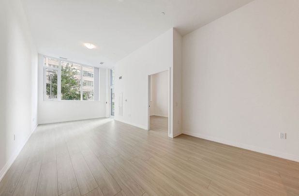 For Lease - 25 Holly Street Unit# TH104, Toronto, Ontario - Photo 1