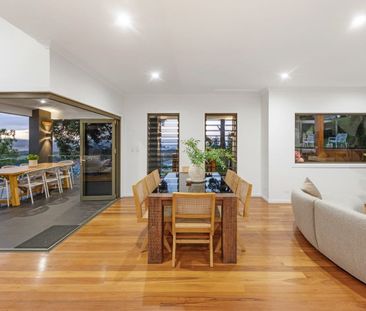 Stunning Coastal Home with Panoramic Views - Photo 5