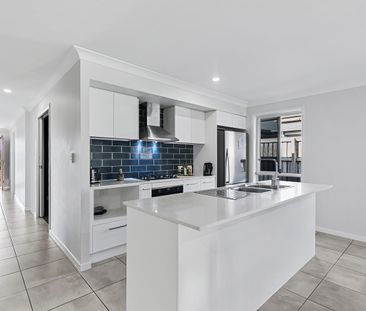 41 Angelica Street, Caboolture, Qld 4510 - Photo 6