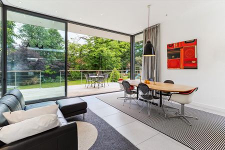 6 bedroom detached house to rent - Photo 4