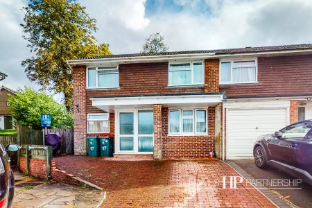 Parkfield Close, Crawley, RH11 - Photo 3