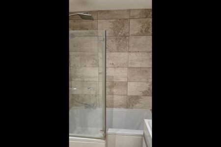 Room in a Shared House, Waddon Court Road, CR0 - Photo 5