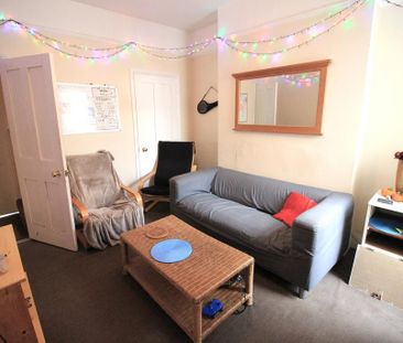 4 bedroom terraced house to rent - Photo 1