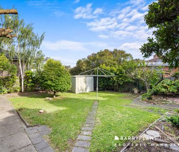 Comfort, Space & Convenience in the Heart of Bulleen - Photo 6