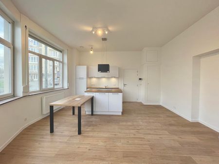 Appartement d'exception avec terrasse et bureau à Uccle - Avenue des Sept Bonniers à 1180 Uccle - Photo 4