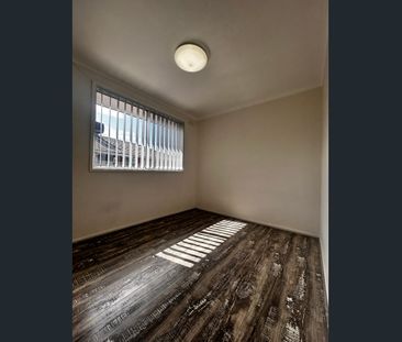 Comfort Meets Convenience in Lalor - Photo 4