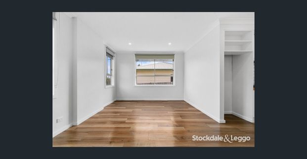 Fresh as a daisy - Photo 1