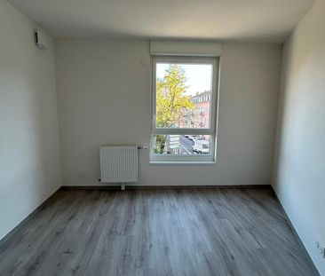 Location Appartement 3 pièces 63m² MULHOUSE 68200 - Photo 3