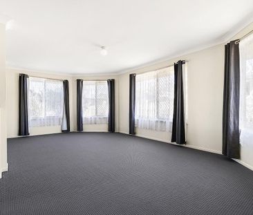 SPACIOUS HOME PERFECT FOR YOUR FAMILY! - Photo 1