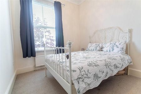 5 bedroom semi-detached house to rent - Photo 3