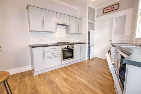 Salisbury Avenue, Preston Village, North Shields, NE29 - Photo 5