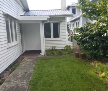 34 Tuatoru Street, Eastbourne - Photo 3