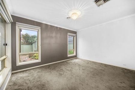 37 Vaughan Chase, Wyndham Vale. - Photo 2