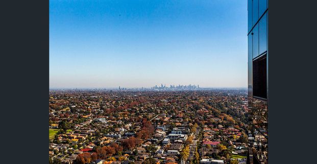 Bright and Stylish Fully Furnished Home, Just Steps from Box Hill Central - Photo 1