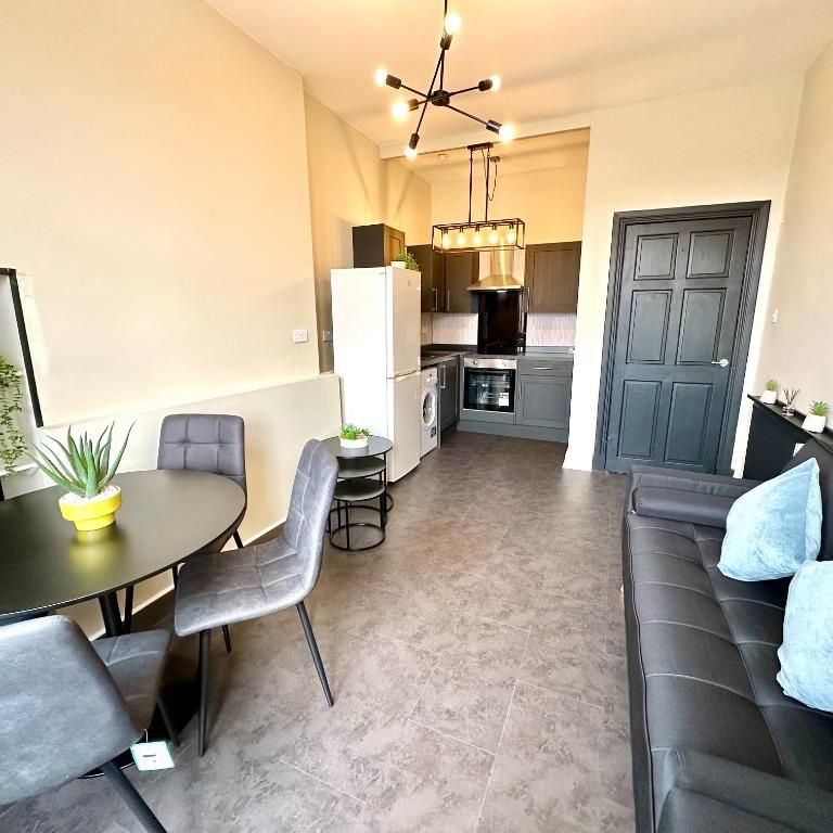 2 bedroom flat to rent - Photo 1