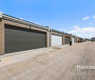 Comfort, Space & Convenience in the Heart of Wallan - Photo 5
