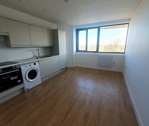 Bay View, Wraik Hill, Whitstable, CT5 3SP, Kent - Photo 2