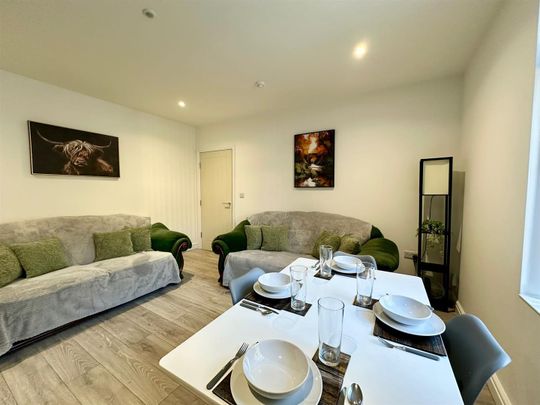 1 bed house share to rent in Tarleton Street, Burnley, BB11 - Photo 1