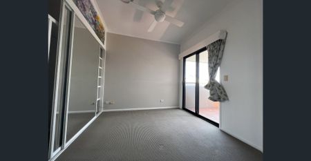 3 Bed Townhouse in Quiet Leafy Hill Top, St Lucia - Photo 2