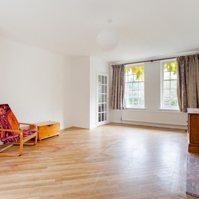 4 bedroom detached house to rent - Photo 1
