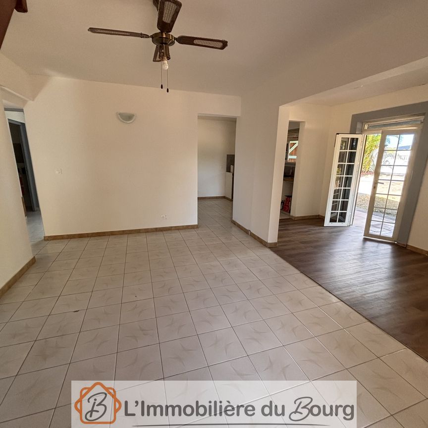 Location Maison 5 pièces 122m² STE ROSE 97115 - Photo 1