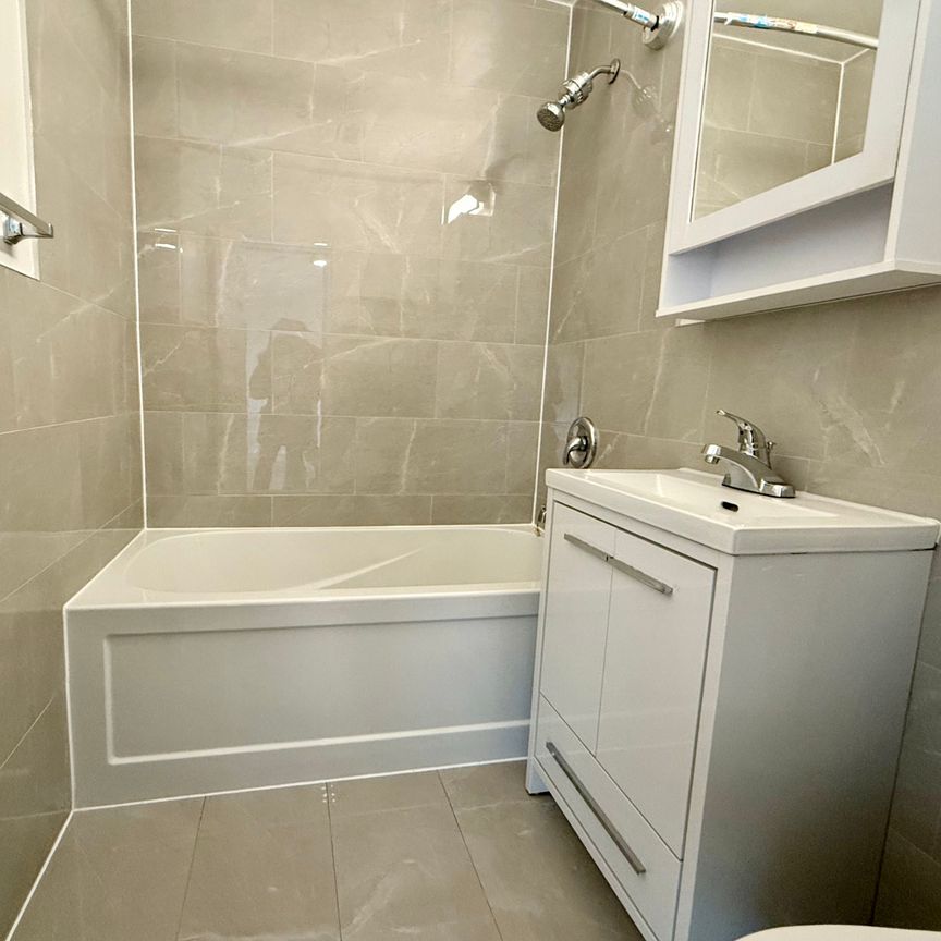 For Lease - 363 Lakeshore Road Unit# 208, Mississauga, Ontario - Photo 1