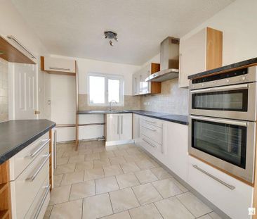 3 bedroom end of terrace house to rent - Photo 5