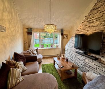 Jubilee Close - Photo 1