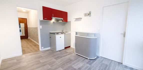 T1/2 Fontenay-le-Fleury 30.46 m² - Photo 2