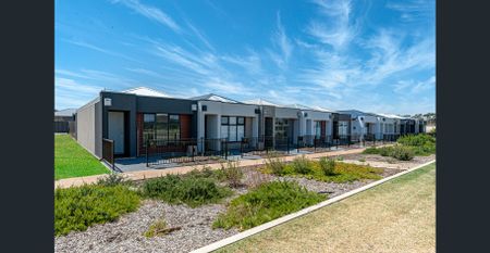 Modern Two-Bedroom Home Offering Comfort and Convenience! - Photo 5