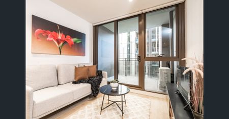 Fully Furnished 2 Bedroom and 2 Bathroom and 1 Carpark Apartment @Southbank - Photo 3